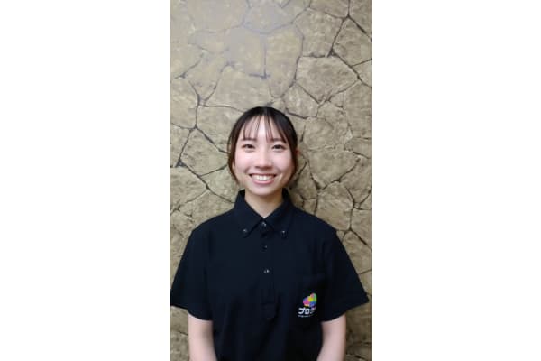 鈴木咲穂里（すずき　さおり）