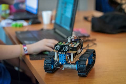 電子工作にも、レッツ チャレンジ！