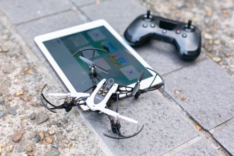 使用しているドローンとiPad教材