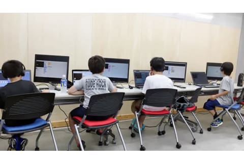 自考力とITスキルを楽しみながら身につける（守口教室）