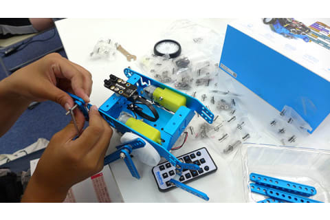 しっかり基礎を学んだあとはロボットにも挑戦できます