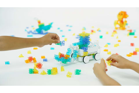 ソニー・グローバルエデュケーションのKOOV®（クーブ）