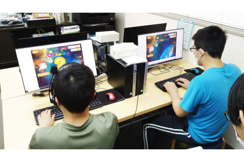 PCの基本操作から学べるので初心者でも安心。