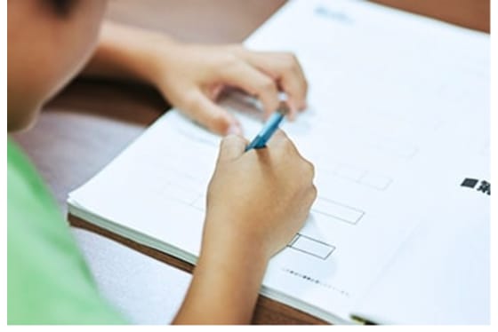 勉強している様子