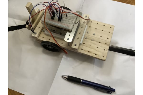 中学生以上はプログラミング言語「Ｐｙｔｈｏｎ」を学びます。