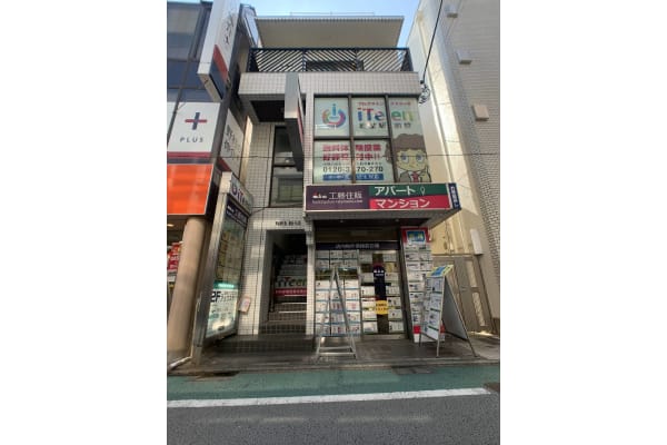 小田急線「経堂駅」から歩いてたったの1分！お子さんが一人で通うのも安心の立地です