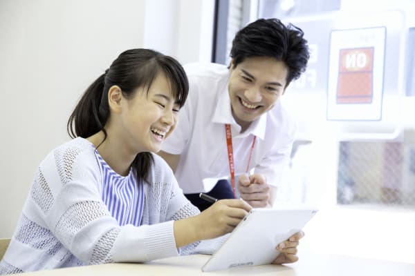 レベルや学習ペースに合わせて一人ひとりに個別最適化されたレッスン