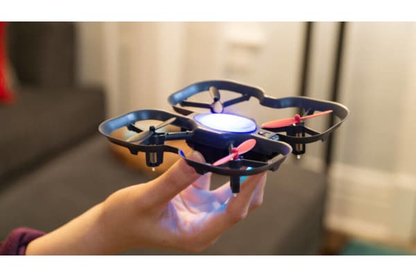 ドローン操縦コース（おすすめ：年長～小学１年生）