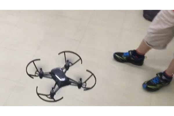 多種多様な教材を使い、子供たちを飽きさせない。