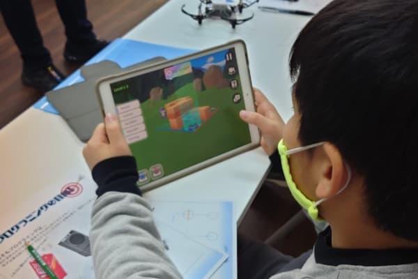 子ども達の「学びたい！」にお答えできる、変化するオリジナル教材