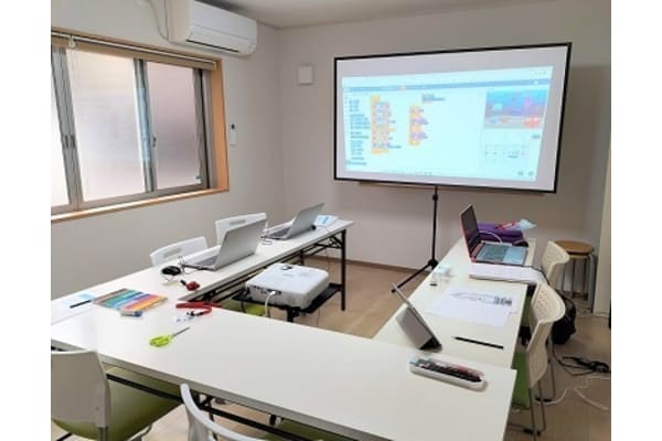 ４～６人程度の少人数制です。