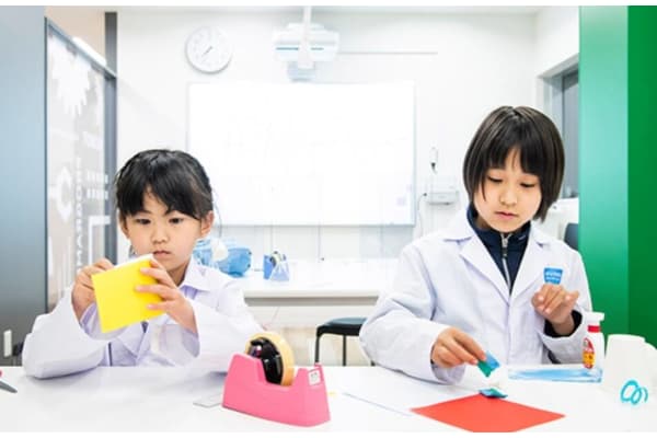 子ども教育に実績のあるヒューマンアカデミーの講座