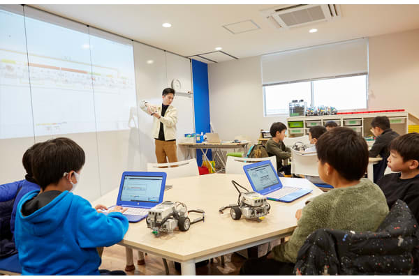 リモートでレッスンの様子をご覧いただけます