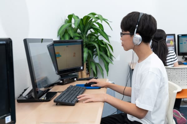 「情報Ⅰ」「情報Ⅱ」対応コースも用意