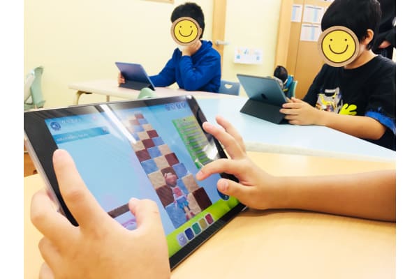 楽しみながらテキストコーディングまでみにつく超本格派教材「Playgram」