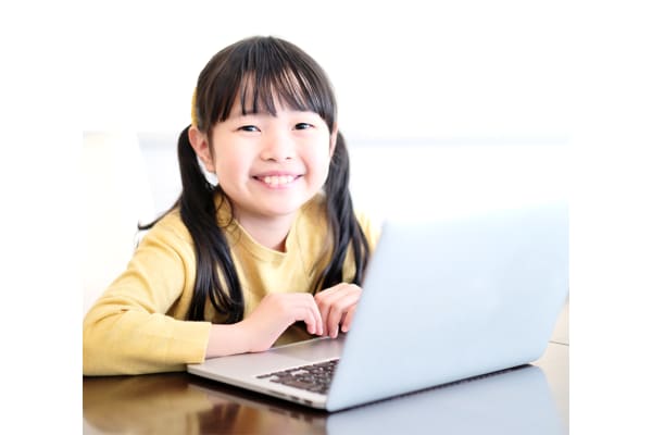 パソコンやアプリは教室完備！