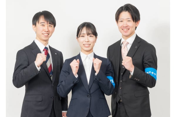 コーチングの研修を受けた選任講師が、一人ひとりの能力を最大限引き出せるように授業を進めます。