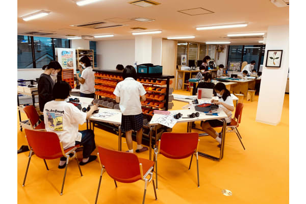 広々とした空間で自由な発想を育みます