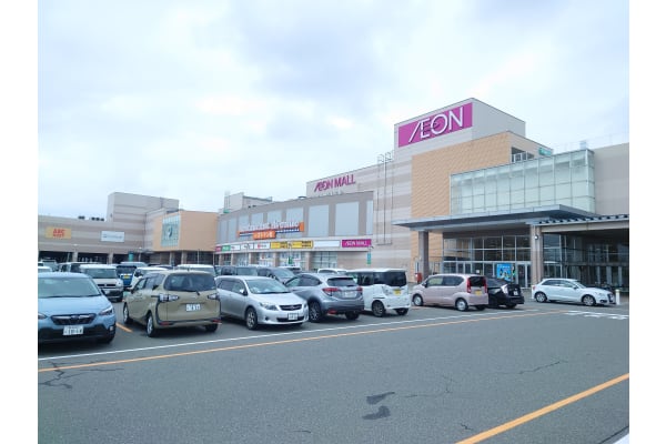 イオンモール新発田店内でレッスンが受けられます。