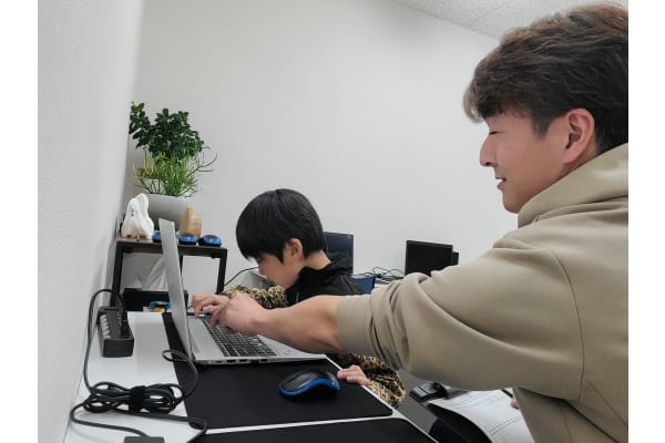 まるで友達の家。オシャレで落ち着きのある教室です！