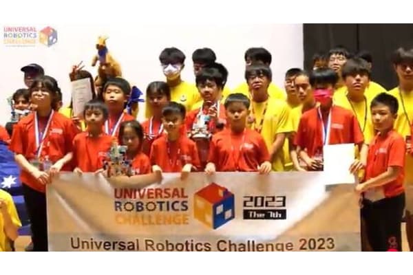 国際ロボット競技会 URC（Universal Robotics Challenge）への出場