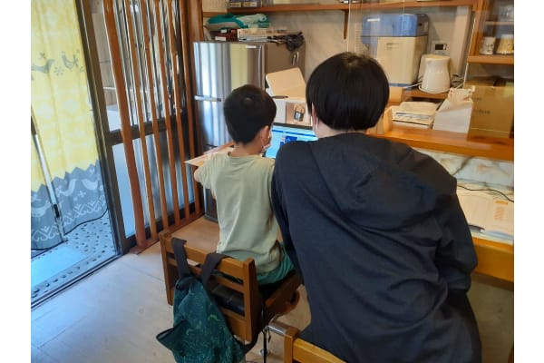 講師のほとんどが大学生や院生のお兄さん、お姉さん