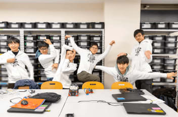 写真 Crefus（クレファス）の様子1