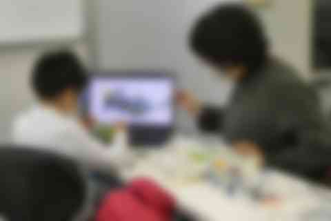 少人数制でひとりひとりに合わせた内容を受講