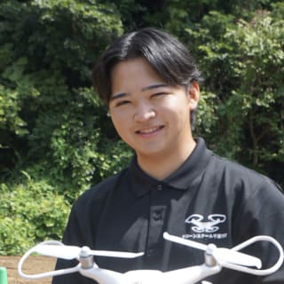 ドローンスクール千葉TBT講師：小鶴　日艶