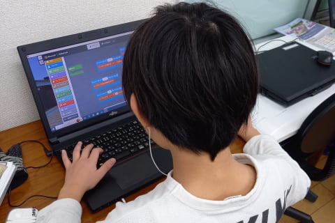 楽しく取り組んでいます！Tシャツがかっこいいね！！