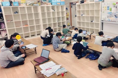 あざみ野校の生徒は、元気な子が多いですね！（時々うまくいくと歓声をあげます笑)