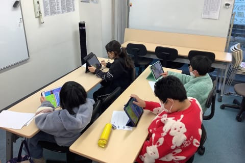 少人数制なので、気軽に質問できます！