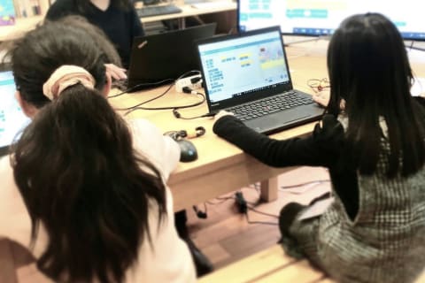 女性スタッフ在中。小さなお子さまや女の子の受講も増えています。