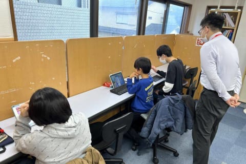 HALLOの授業の様子です！楽しく頑張っています☆