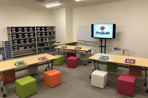 【プログラボ六アイ】六甲ライナー アイランドセンター駅すぐですので、便利に、安全に通っていただけます。