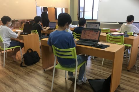 ひろびろ、自分のペースで進めることができます。