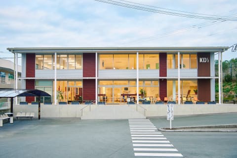 熊本市北区楠のKDS熊本ドライビングスクール内の2階でレッスン！