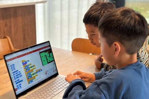 作った作品をお友達に披露！