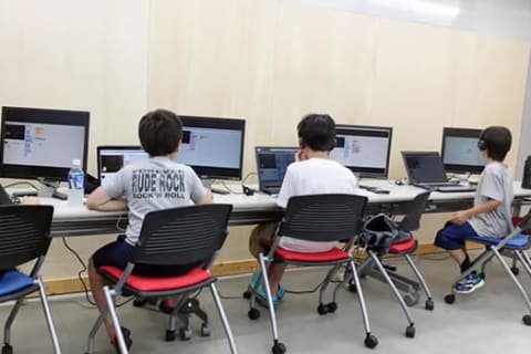 自考力とITスキルを楽しみながら身につける（守口教室）