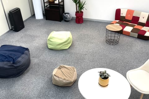 DBE050CB-F1CE-4BF9-987C-4887D208F7E7_1_105_c