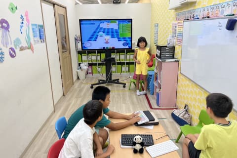 Playgramはプログラミングの基礎からコンピュータサイエンスまで楽しく学べる教材です!!