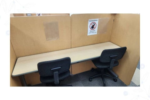 レッスンブースにはパーテーションを設置しております。