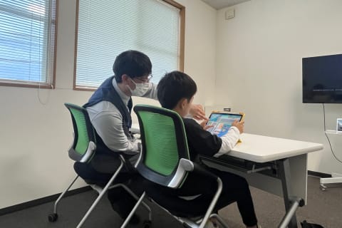 生徒さんの学習ペースに合わせてレッスンをしていきます