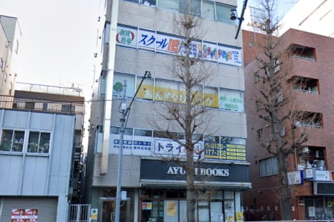 東京メトロ丸ノ内線「新高円寺駅」より徒歩１分