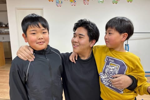 講師と生徒でハイチーズ♪