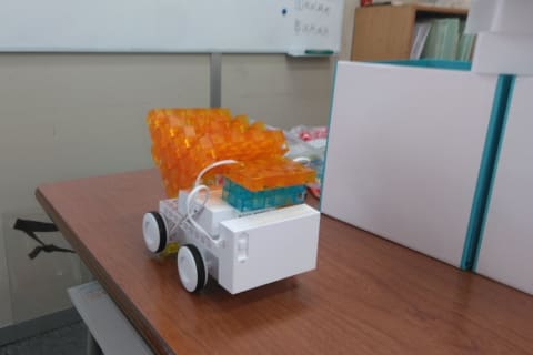 まずはシンプルなものから作ります。