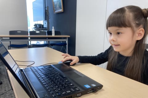 小さなお子様でも楽しくパソコンが身につきます