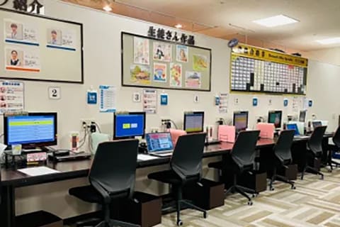 日吉校教室内観