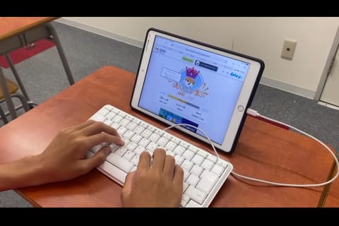 タイピングも行います。