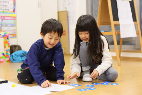 お友達と協力しながら楽しく勉強！